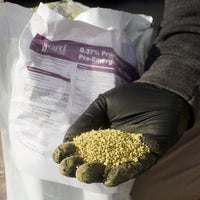 0-0-7 Granular Prodiamine Pre-Emergent Herbicide Fertilizer granular prodiamine in hand